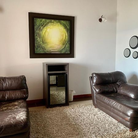 Serenity Suites Casa Boutique 布卡拉曼加 外观 照片