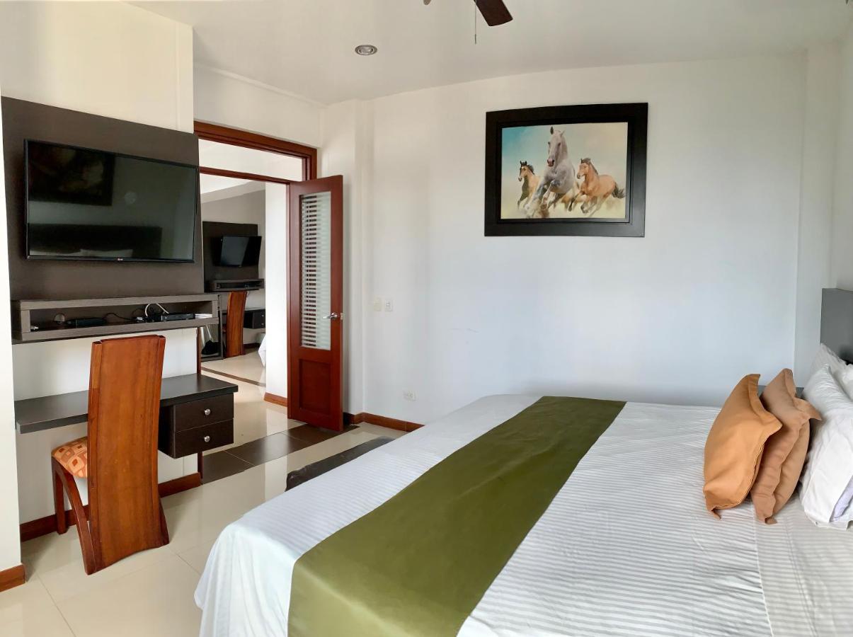Serenity Suites Casa Boutique 布卡拉曼加 外观 照片