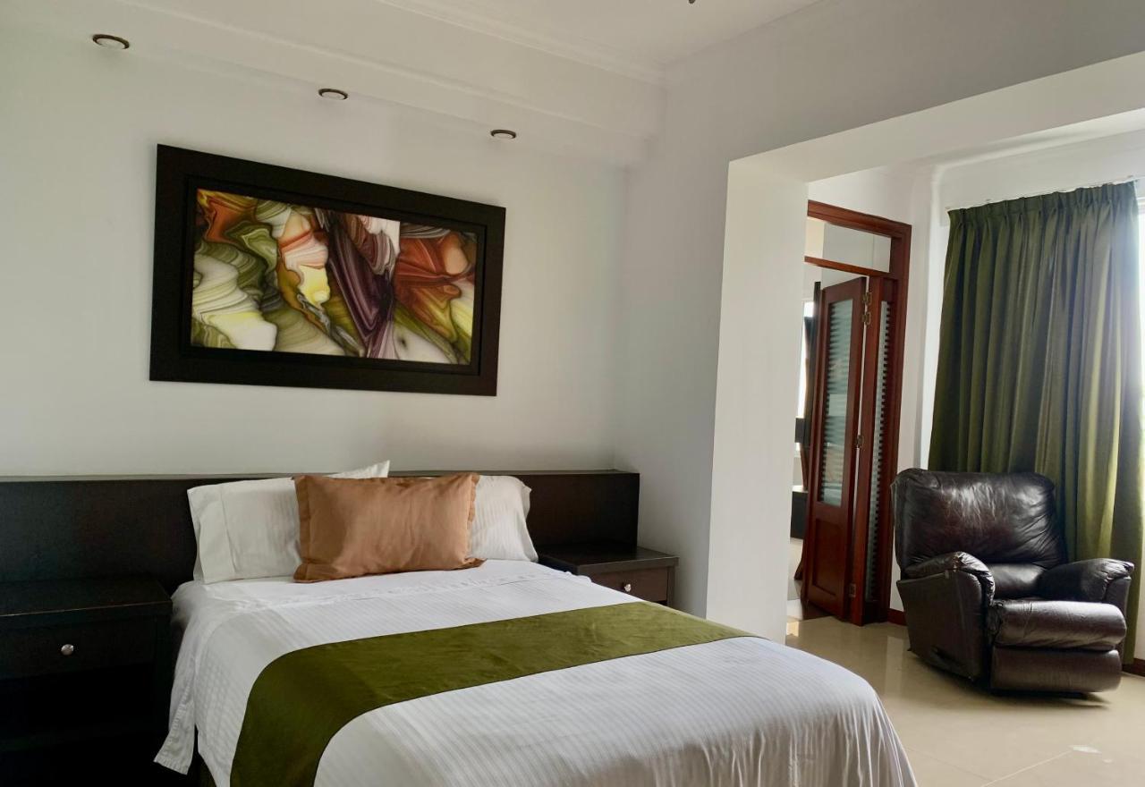 Serenity Suites Casa Boutique 布卡拉曼加 外观 照片