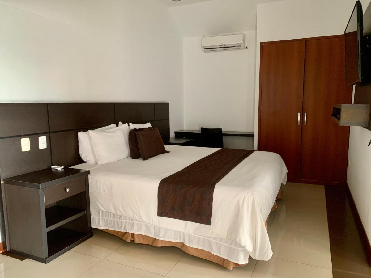 Serenity Suites Casa Boutique 布卡拉曼加 外观 照片