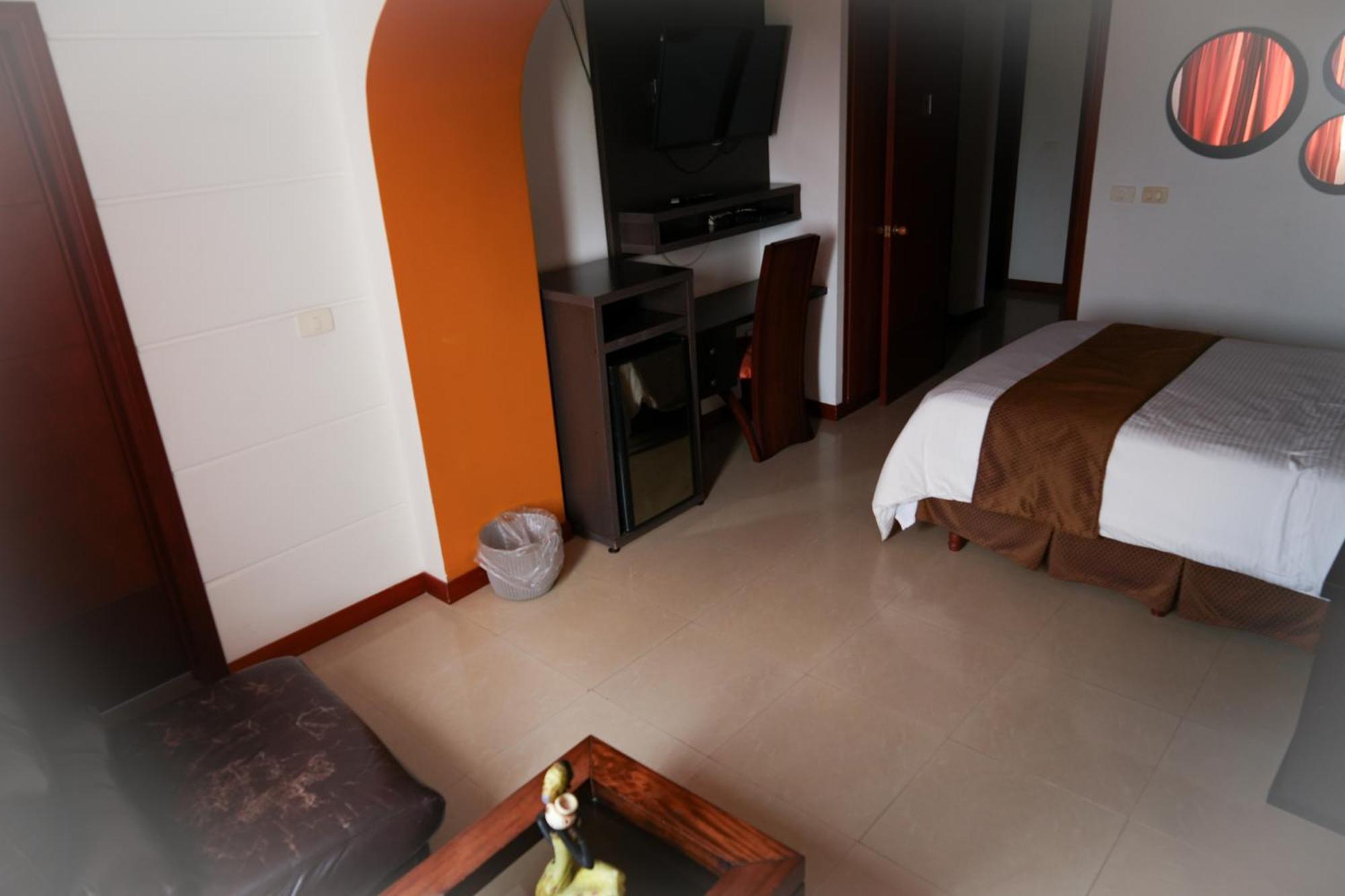 Serenity Suites Casa Boutique 布卡拉曼加 外观 照片