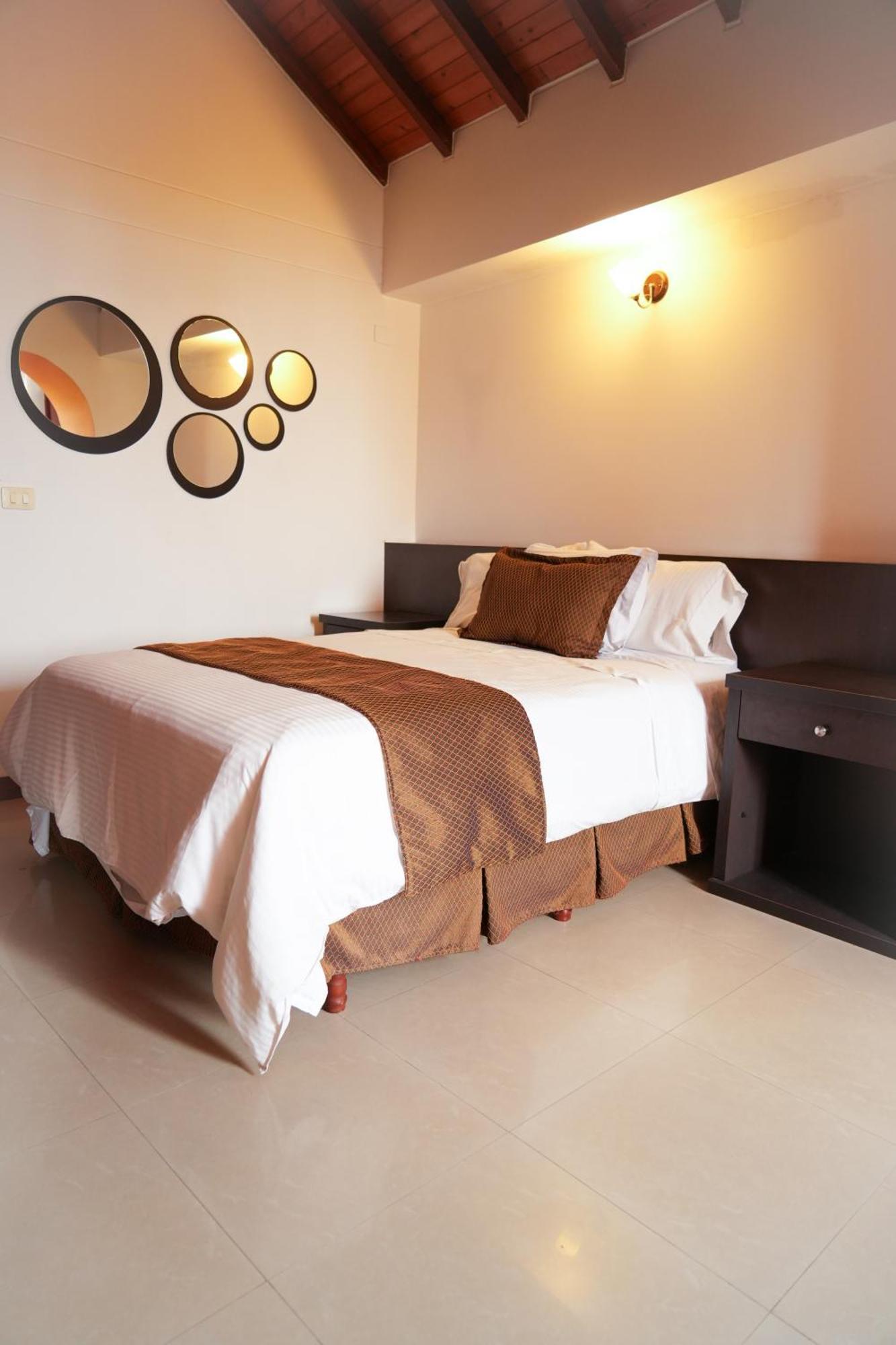 Serenity Suites Casa Boutique 布卡拉曼加 外观 照片