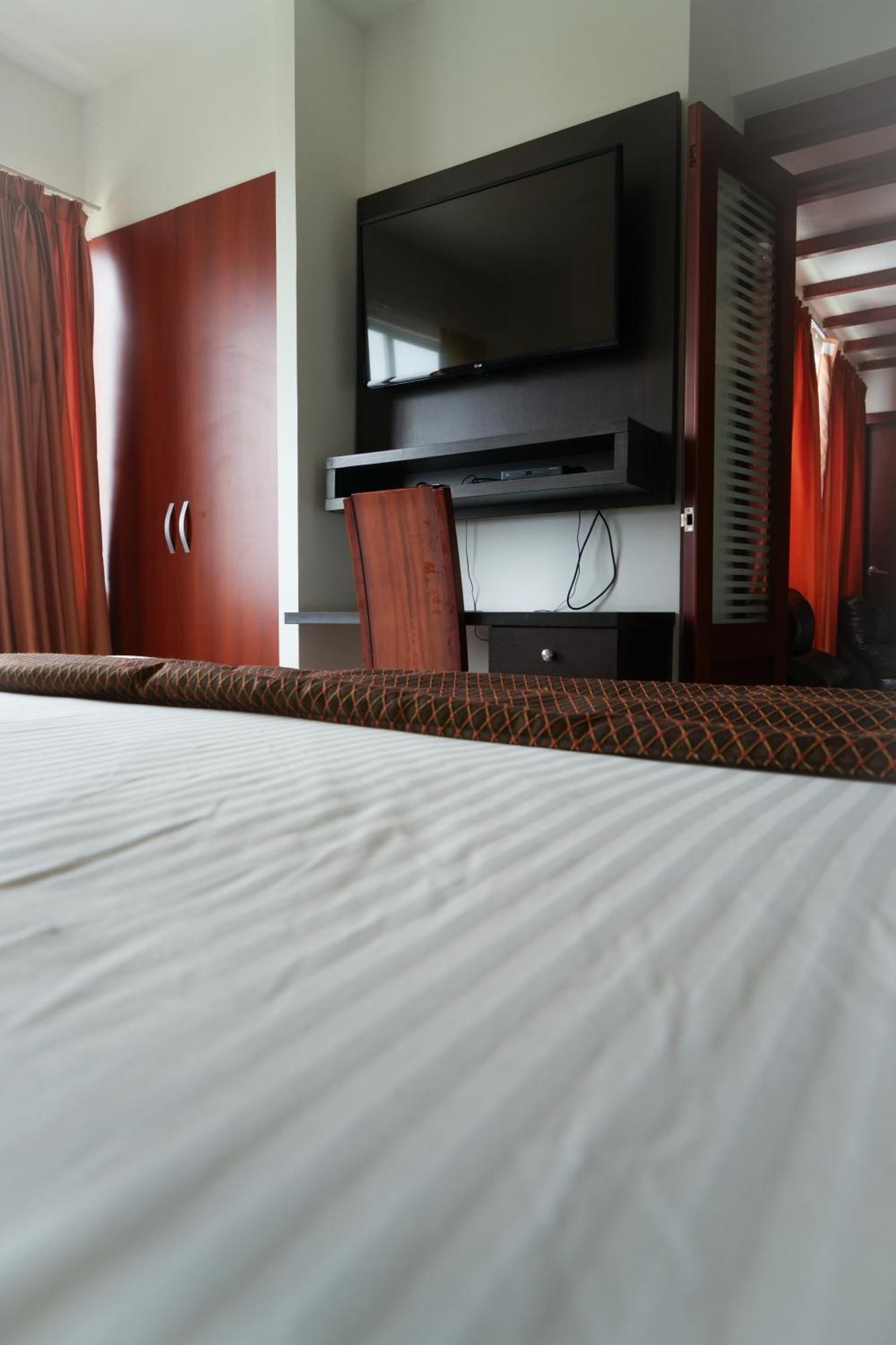Serenity Suites Casa Boutique 布卡拉曼加 外观 照片